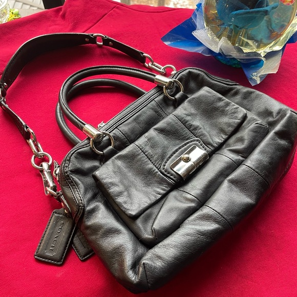 Coach beautiful leather bag with lots of space inside. Leather is very soft - Picture 12 of 12